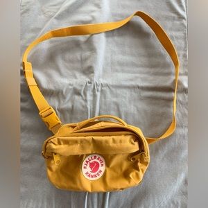 Fjallraven Kanken hip pack